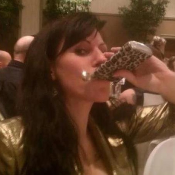 Hi! I'm Sarah! - Picture 4 of 6